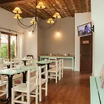 Hotel Playa Varese Inn